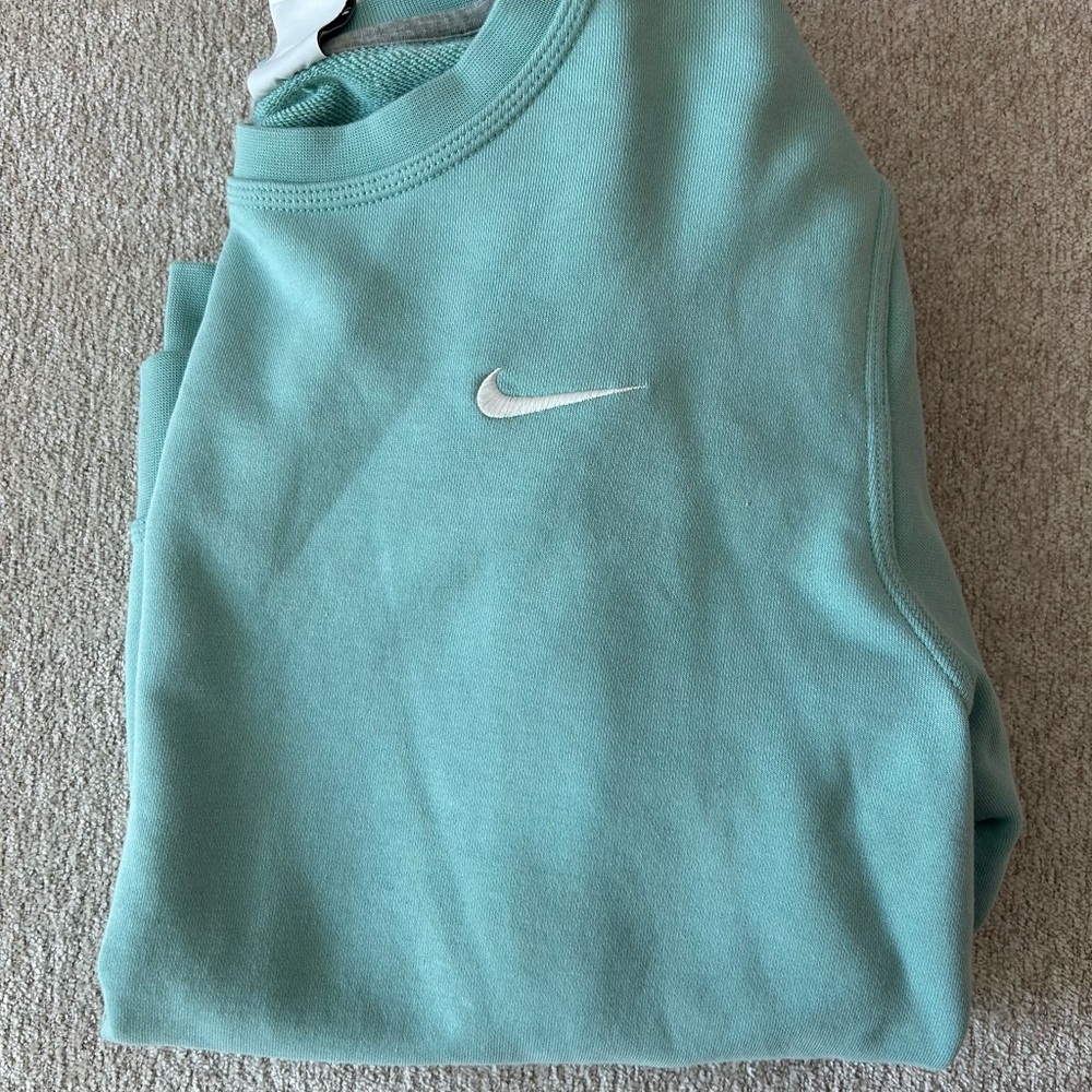 Nike Women's Aqua Crew Neck Sweater